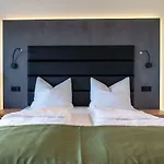 Augsburg Sonnenhof Hotel 4*